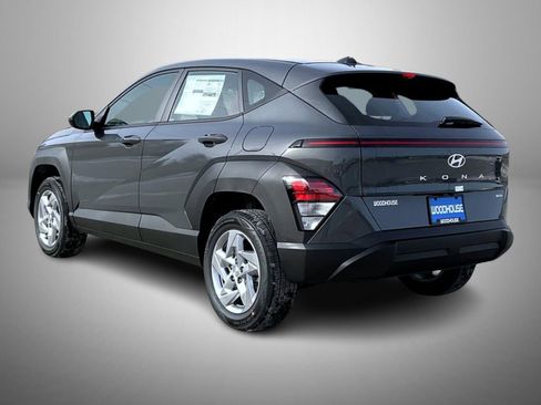 New 2026 Hyundai Kona SE image 7