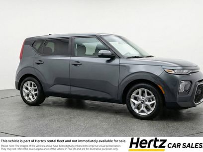 Used 2025 Kia Soul LX w/ LX Technology Package