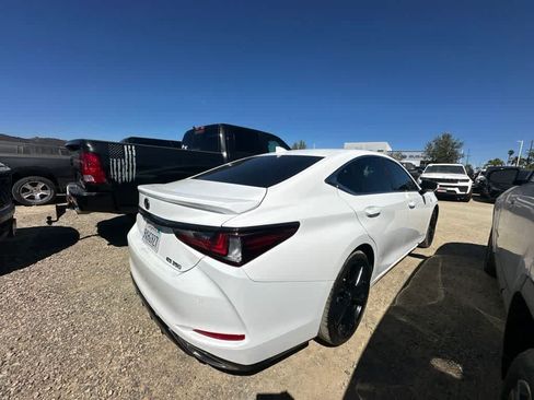 Used 2024 Lexus ES 350 F Sport w/ Accessory Package (Z2) FWD image 3