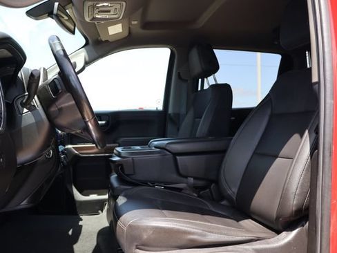 Used 2021 Chevrolet Silverado 1500 LT w/ Z71 Off-Road Package AWD/4WD image 8