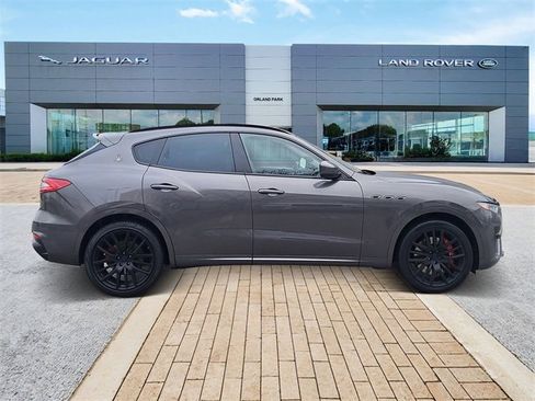 Used 2019 Maserati Levante GTS image 4