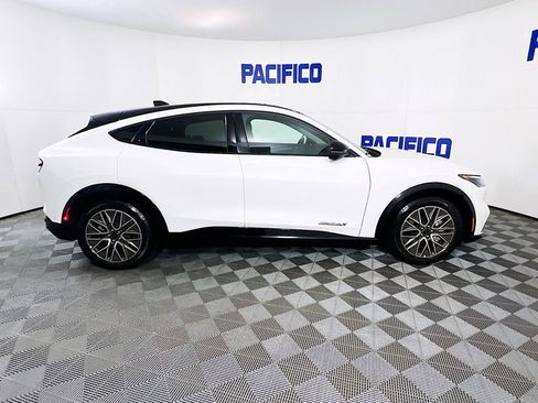 Used 2024 Ford Mustang Mach-E Premium image 8