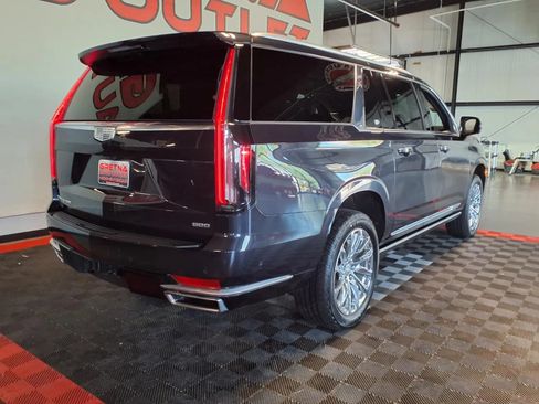 Used 2023 Cadillac Escalade ESV Premium Luxury w/ LPO, Radiant Package AWD/4WD image 9