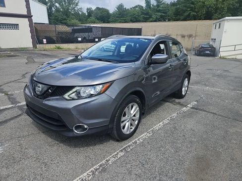 Used 2018 Nissan Rogue Sport SV w/ SV All-Weather Package AWD/4WD image 1