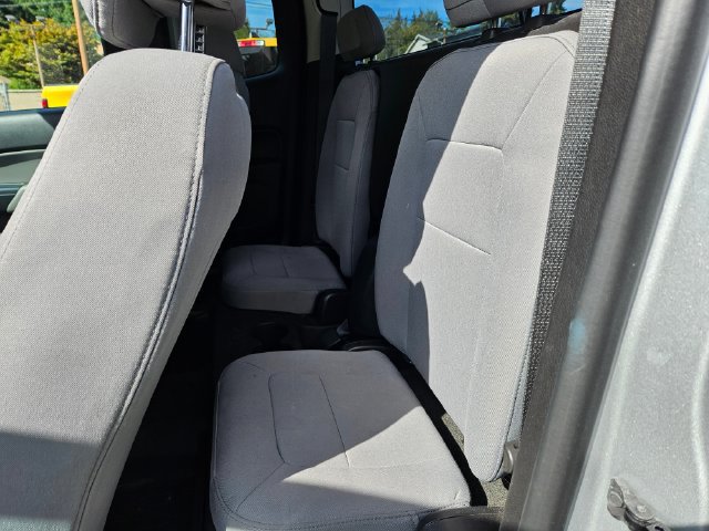 Used 2018 Chevrolet Colorado W/T w/ WT Convenience Package RWD image 6