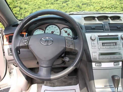 Used 2006 Toyota Solara SLE FWD image 18