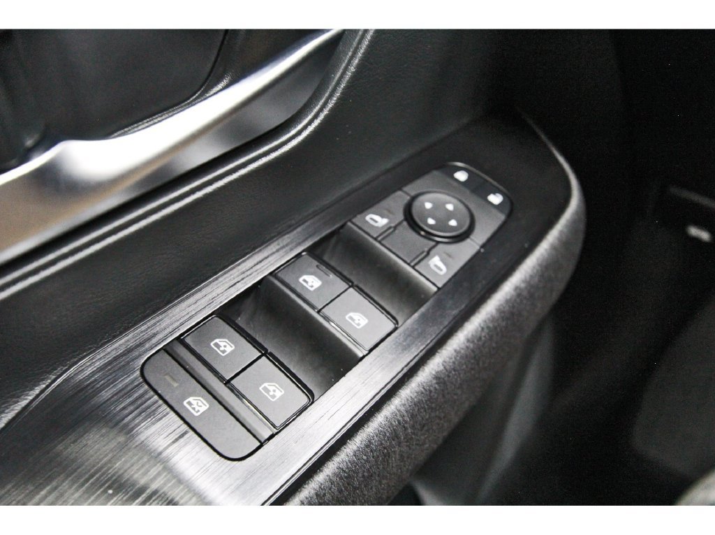 Used 2026 Nissan Kicks SV w/ SV Premium Package FWD image 20