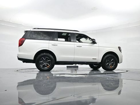 New 2025 Ford Expedition Tremor image 31