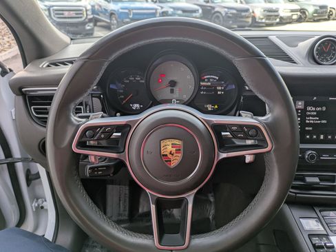 Used 2020 Porsche Macan S image 17