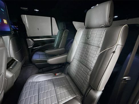 Used 2026 Cadillac Escalade V image 5