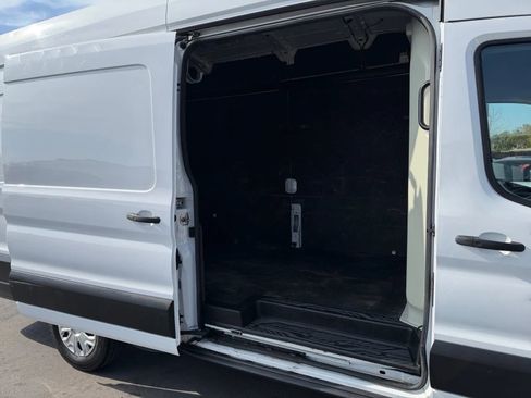 Used 2022 Ford E-Transit 148 High Roof Extended w/ Load Area Protection Package image 20