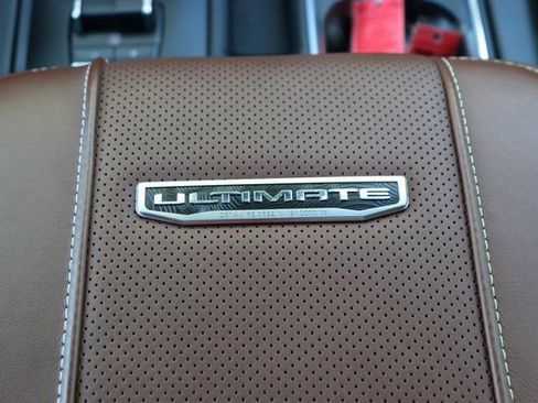 Used 2024 GMC Sierra 2500 Denali Ultimate image 17