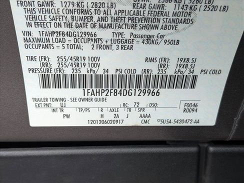 Used 2013 Ford Taurus Limited FWD image 29