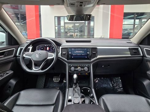 Used 2022 Volkswagen Atlas SEL R-Line image 25