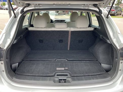 Used 2019 Nissan Rogue Sport SV AWD/4WD image 32
