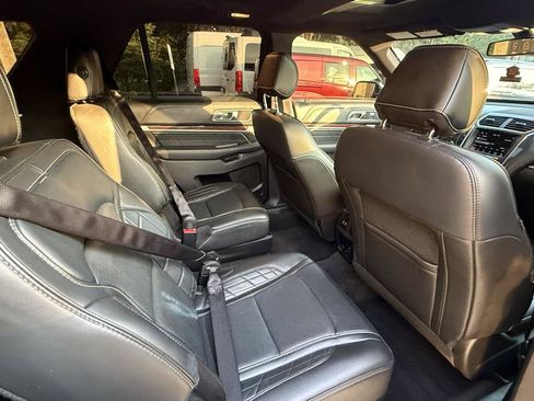 Used 2017 Ford Explorer Platinum AWD/4WD image 19