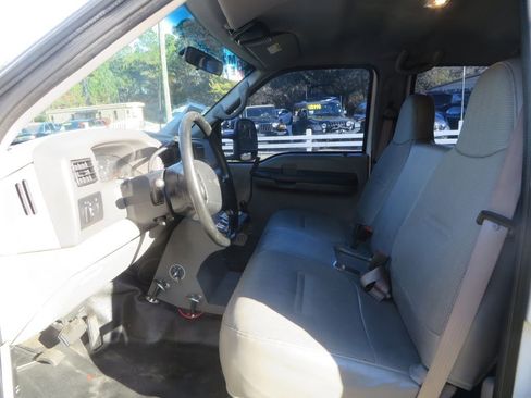 Used 2001 Ford F450 2WD Crew Cab Super Duty image 15