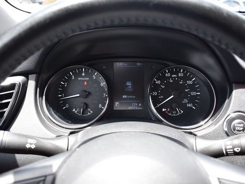 Used 2020 Nissan Rogue SV AWD/4WD image 26
