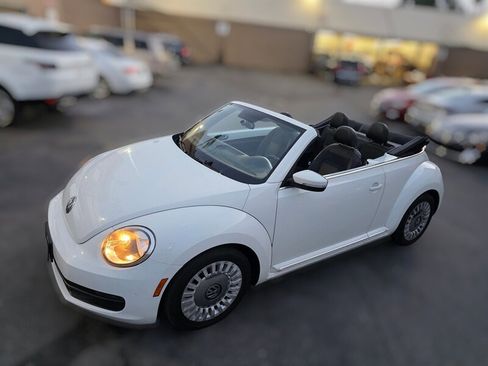 Used 2015 Volkswagen Beetle 1.8T image 12