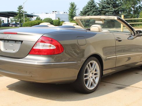 Used 2008 Mercedes-Benz CLK 350 Cabriolet image 3