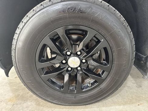 Used 2019 Chevrolet Silverado 1500 LT w/ All-Star Edition AWD/4WD image 32