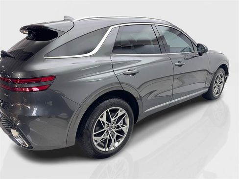 Used 2024 Genesis GV70 2.5T w/ Advanced Package image 13