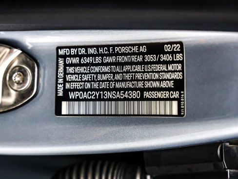 Used 2022 Porsche Taycan image 25