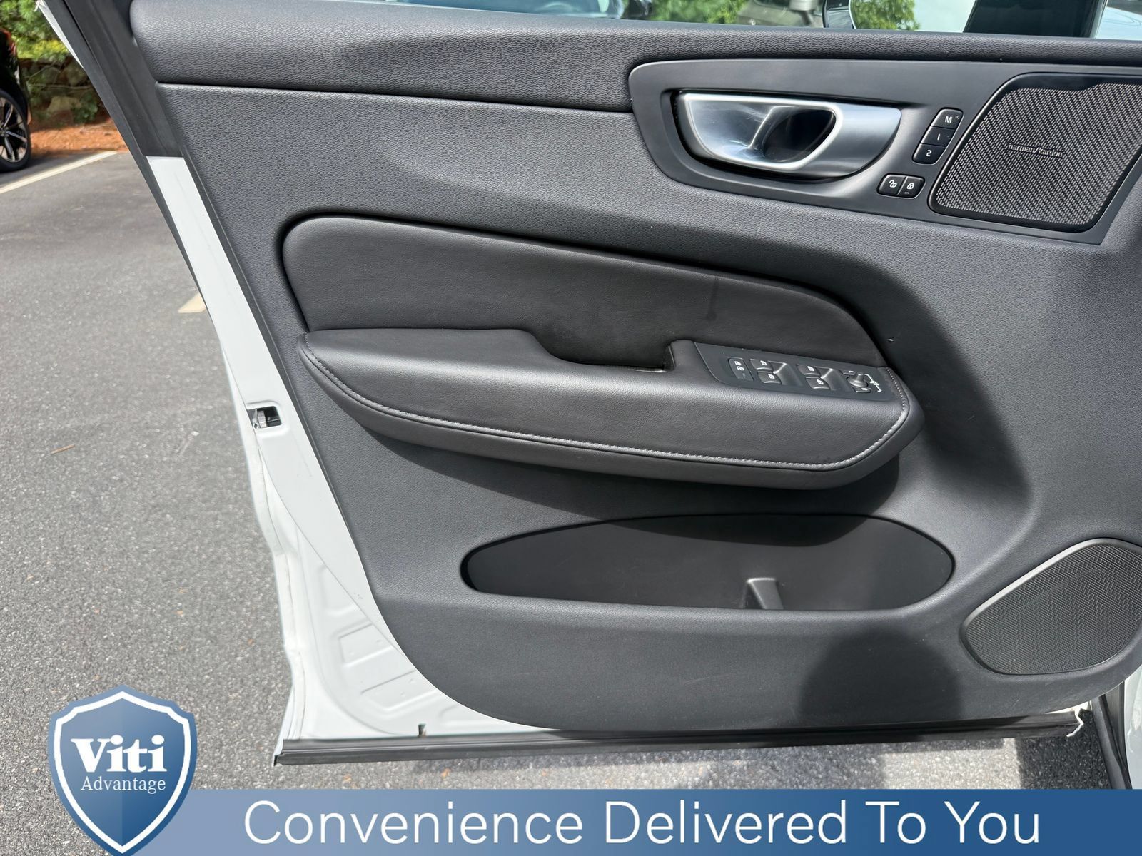 Certified 2024 Volvo XC60 B5 Plus w/ Protection Package Premier AWD/4WD image 16