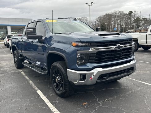 Certified 2024 Chevrolet Silverado 2500 LT w/ Safety Package image 2