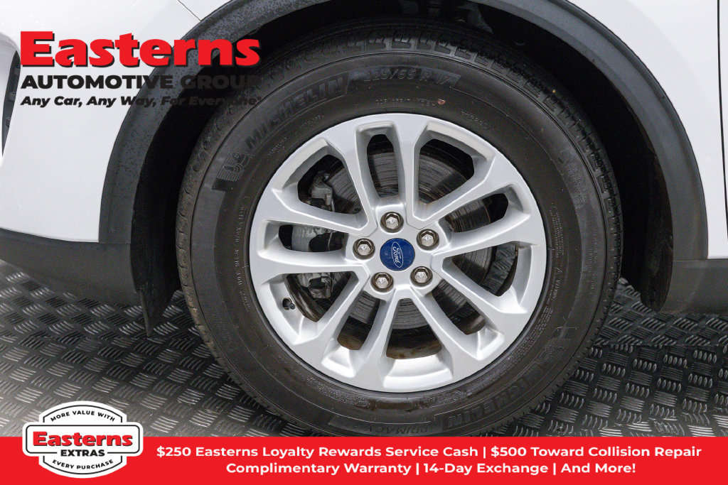 Used 2022 Ford Escape SE FWD image 33
