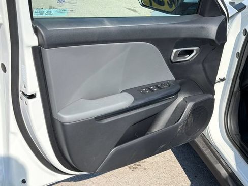 New 2026 Kia K4 FWD image 16