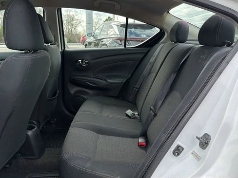 Used 2017 Nissan Versa SL FWD image 10