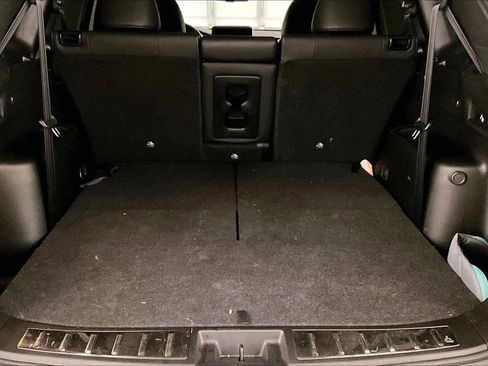 Used 2023 Mitsubishi Outlander SE image 34