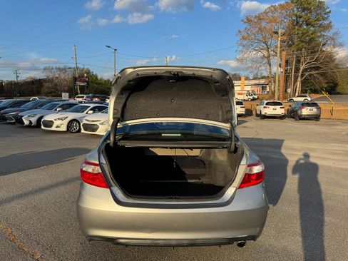 Used 2015 Toyota Camry SE FWD image 25
