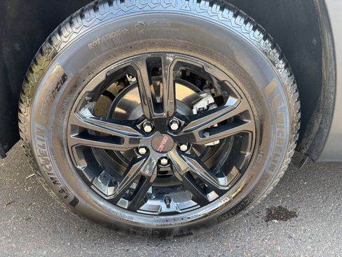 Used 2022 GMC Terrain AT4 w/ LPO, Cargo Package AWD/4WD image 5