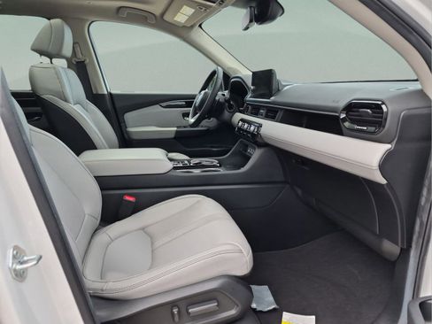 Certified 2024 Honda Pilot Touring image 20