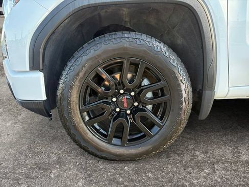 Used 2025 GMC Sierra 1500 Elevation w/ Preferred Package AWD/4WD image 14