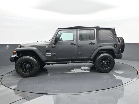 Used 2017 Jeep Wrangler Unlimited Sport w/ Quick Order Package 24S AWD/4WD image 5