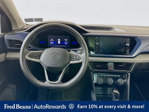 Used 2023 Volkswagen Taos SE w/ Panoramic Sunroof Package AWD/4WD image 28