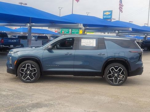 New 2026 Chevrolet Traverse High Country image 2