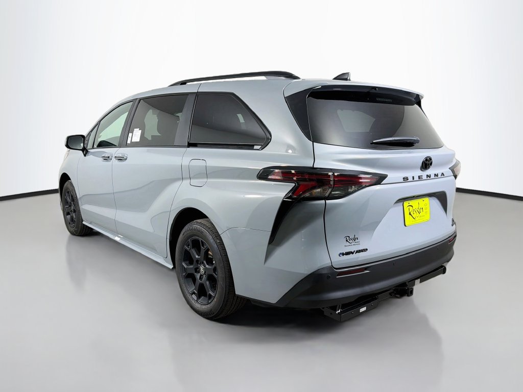New 2026 Toyota Sienna XLE Woodland Edition AWD/4WD image 8