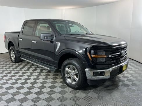 Used 2024 Ford F150 XLT w/ Tow/Haul Package AWD/4WD image 3