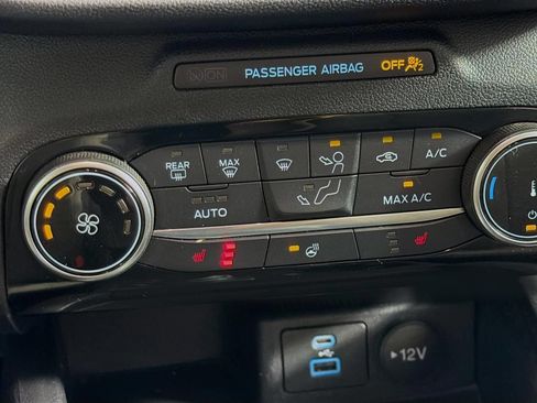 Used 2022 Ford Escape SE w/ Cold Weather Package AWD/4WD image 18