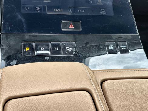 Used 2025 INFINITI QX80 Sensory w/ Premium Cargo Package AWD/4WD image 23