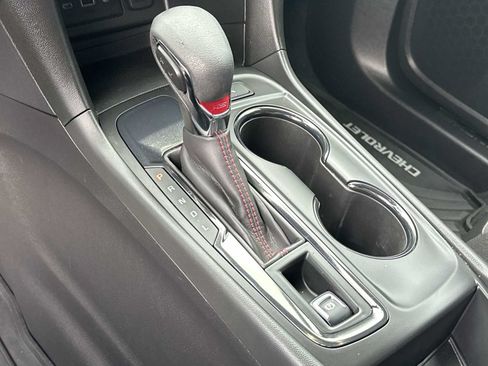 Used 2023 Chevrolet Equinox RS FWD image 23