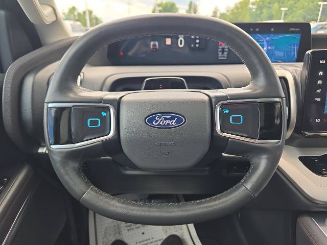 Certified 2025 Ford Expedition Active AWD/4WD image 25