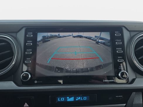 Used 2021 Toyota Tacoma TRD Off-Road image 23