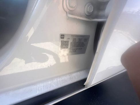 Used 2023 Chevrolet Malibu LT image 17