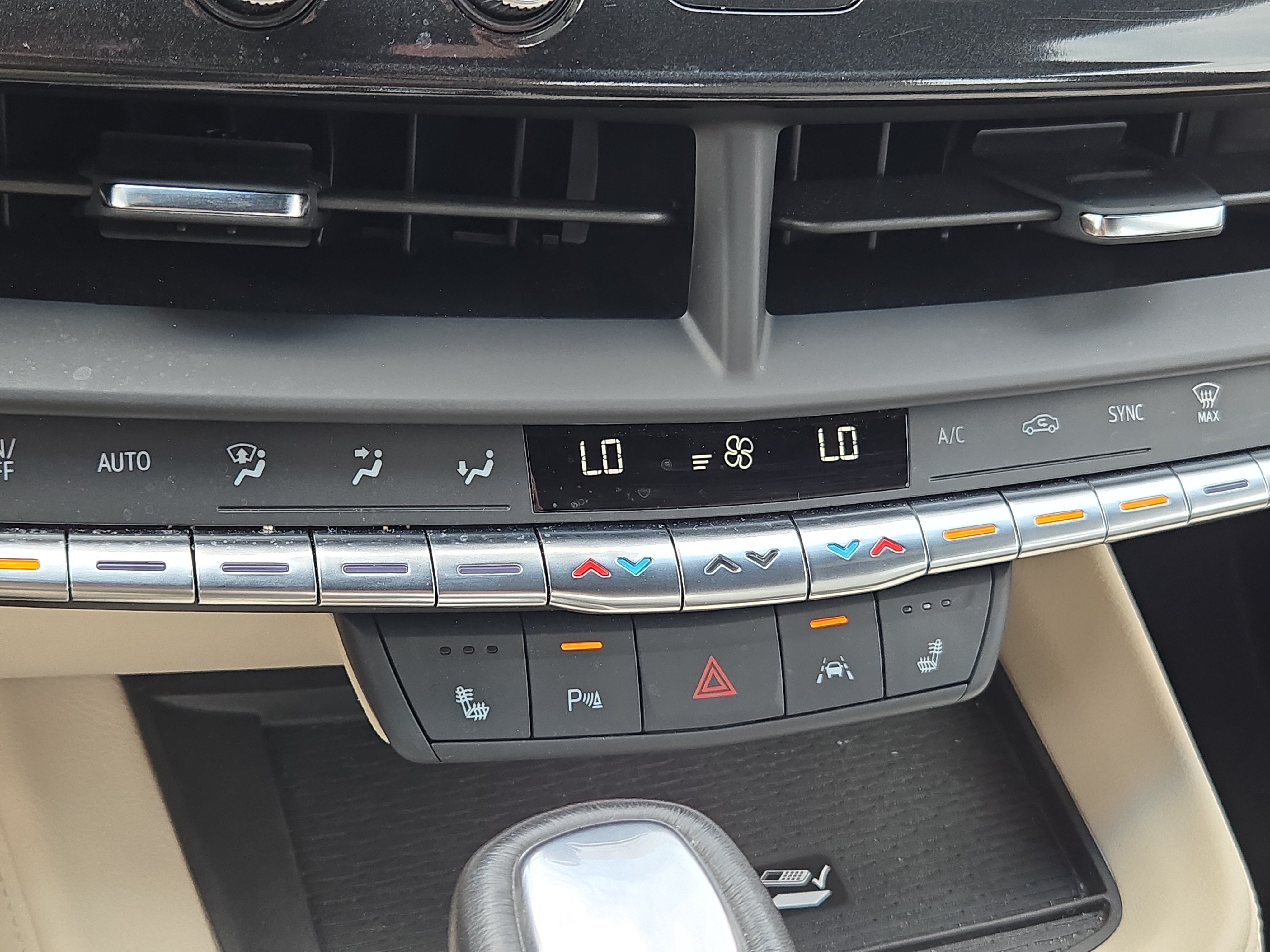 Certified 2025 Cadillac CT4 Luxury w/ Sun And Sound Package RWD image 27