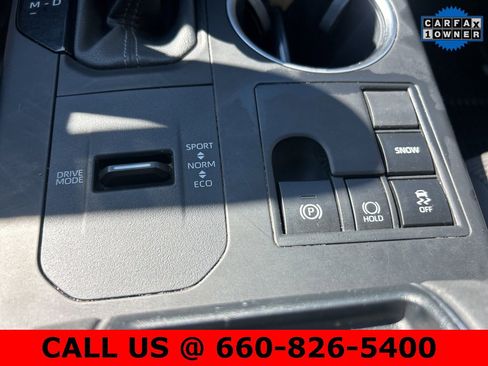 Used 2023 Toyota Highlander LE image 19